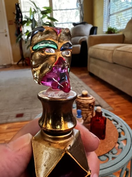 Perfume bottle